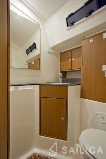 Bavaria 45 - Yacht Charter Sailica