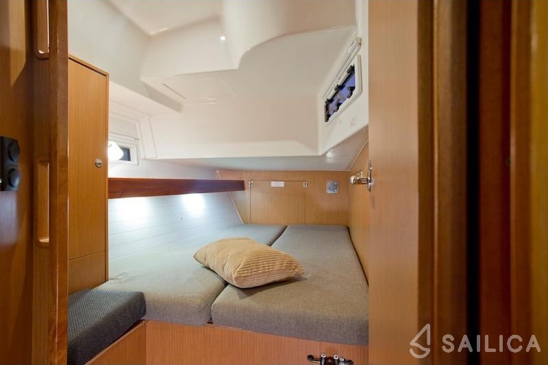 Bavaria 45 - Yacht Charter Sailica