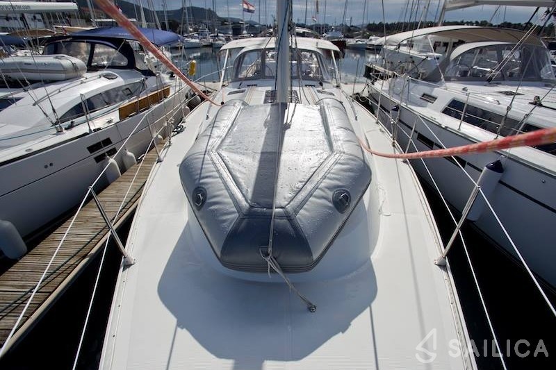 Bavaria 41 Cruiser - Yacht Charter Sailica