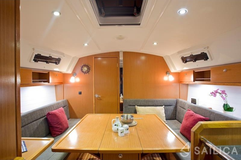 Bavaria 36 Cruiser - Yacht Charter Sailica