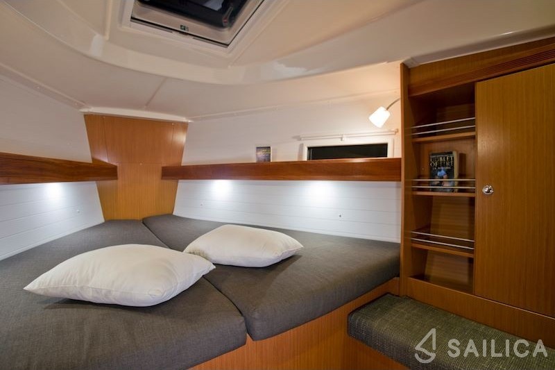 Bavaria 36 Cruiser - Yacht Charter Sailica