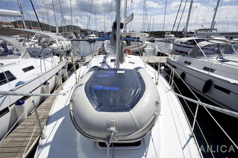 Bavaria 37 Cruiser - Yacht Charter Sailica
