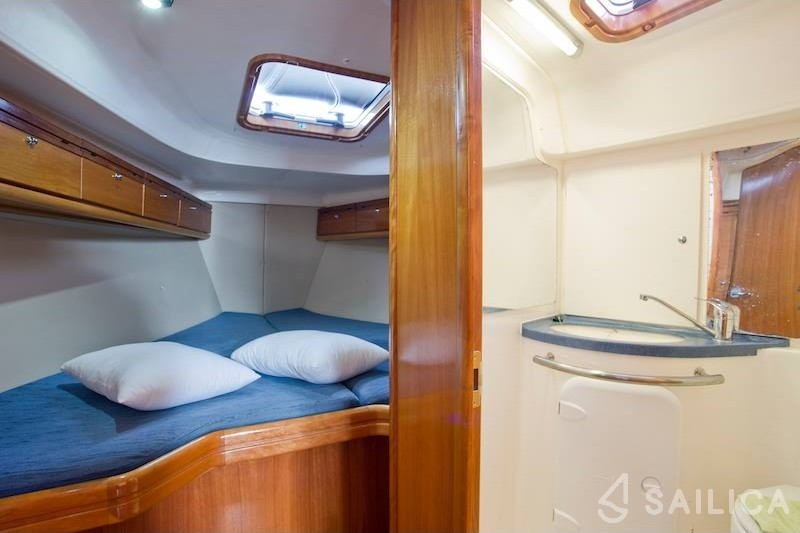 Bavaria 37 Cruiser - Yacht Charter Sailica