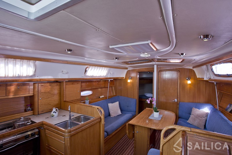 Bavaria 37 Cruiser - Yacht Charter Sailica