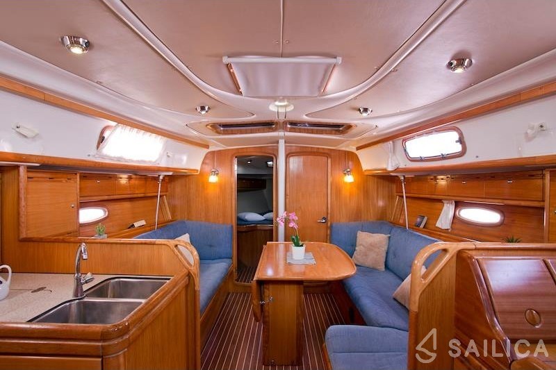 Bavaria 37 Cruiser - Yacht Charter Sailica