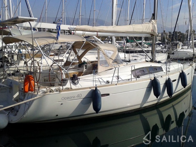 Oceanis 40 - Yacht Charter Sailica