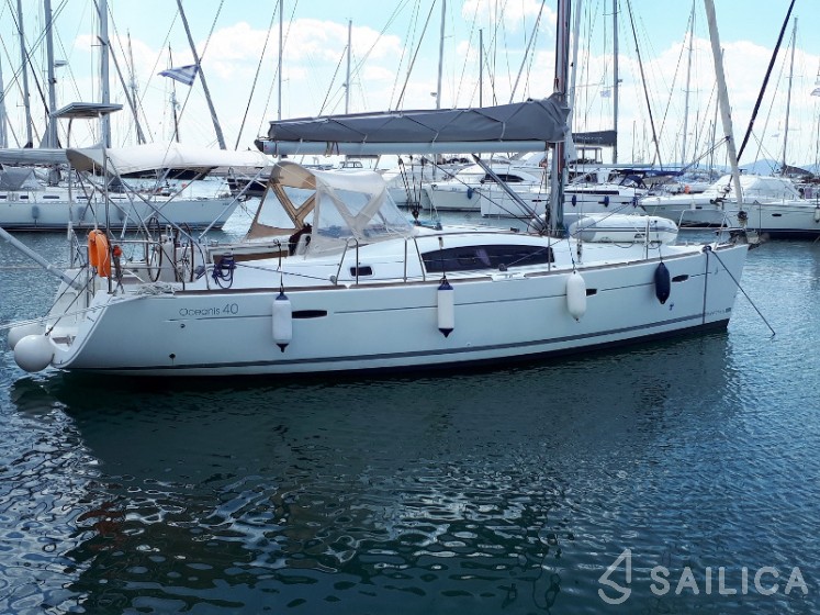 Oceanis 40 - Yacht Charter Sailica