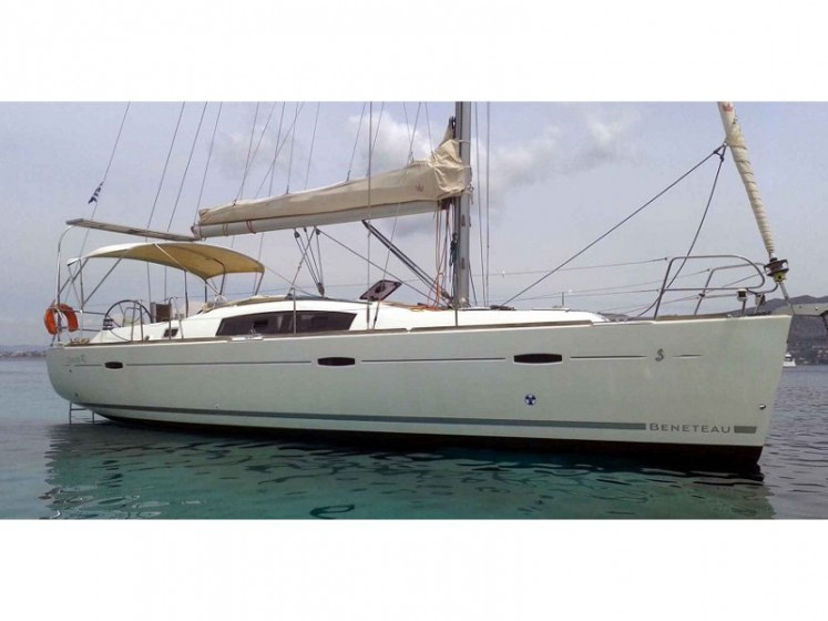 Oceanis 40 - Yacht Charter Sailica