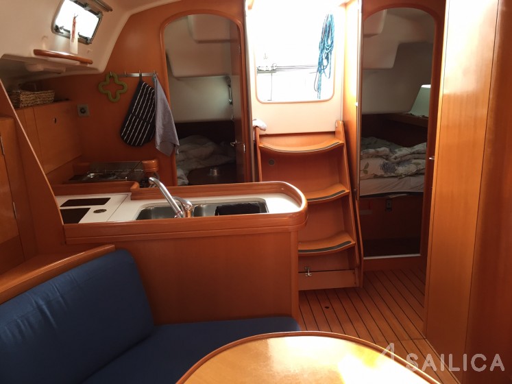 First 44.7 - Yacht Charter Sailica