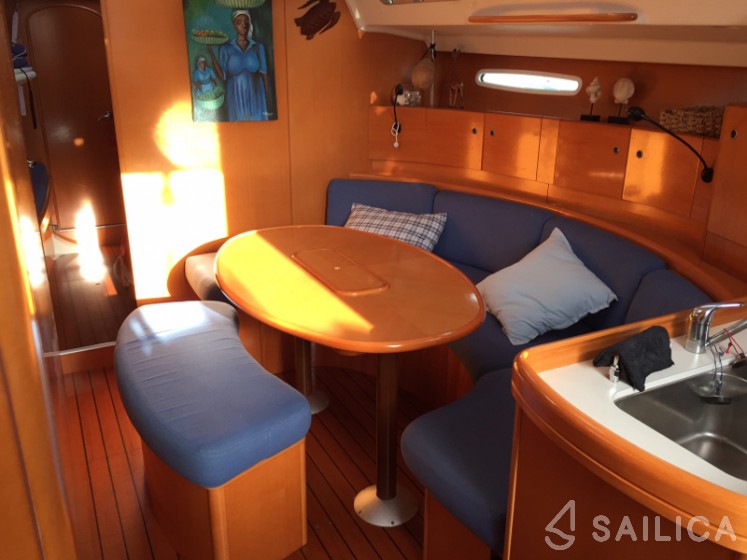 First 44.7 - Yacht Charter Sailica
