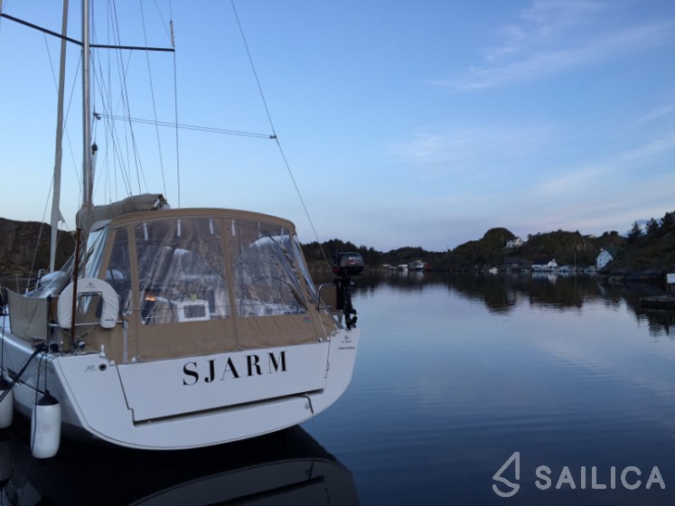 Dufour 410 GL - Yacht Charter Sailica