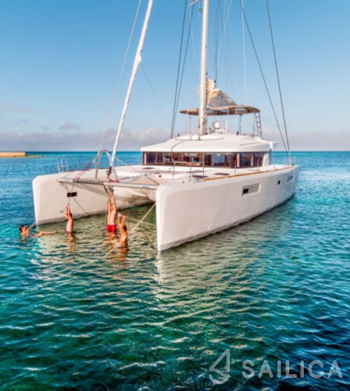 Lagoon 52F - Yacht Charter Sailica