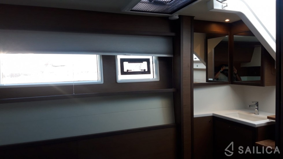 Lagoon 52F - Yacht Charter Sailica