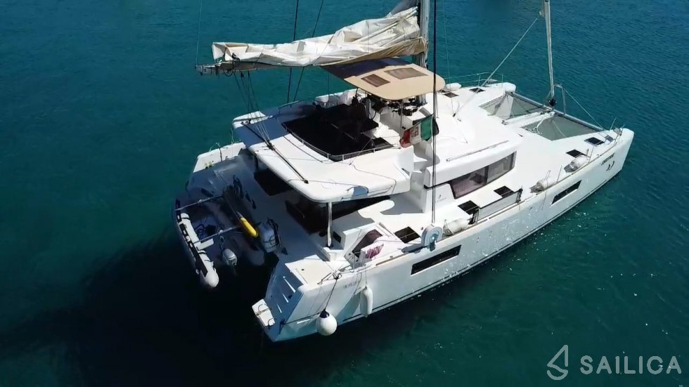 Lagoon 52F - Yacht Charter Sailica