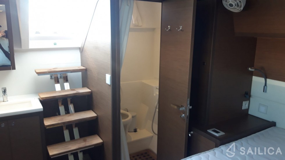Lagoon 52F - Yacht Charter Sailica