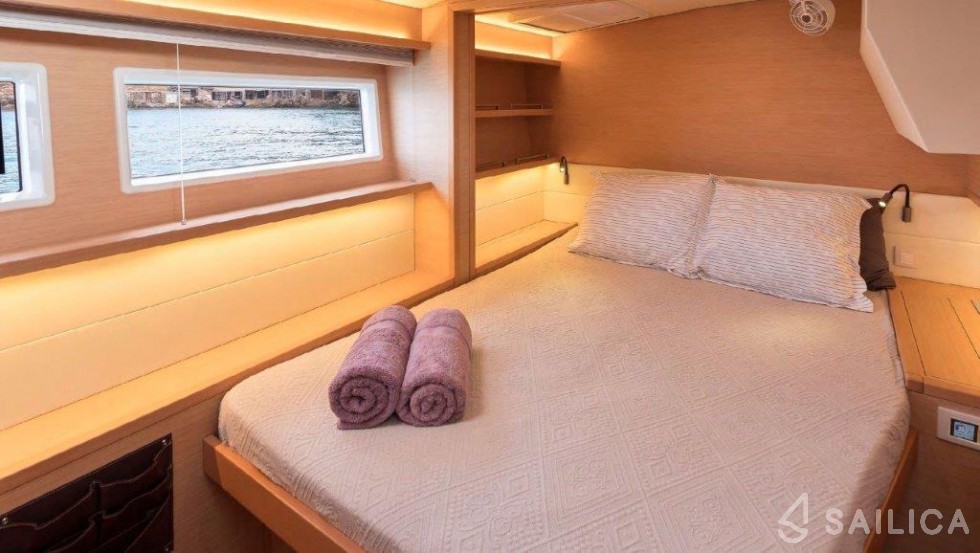 Lagoon 52F - Yacht Charter Sailica