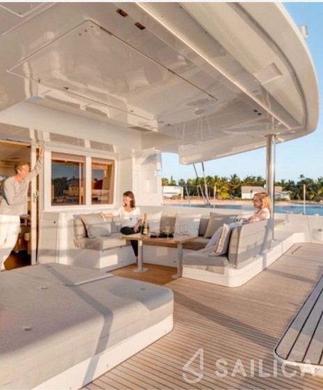 Lagoon 52F - Yacht Charter Sailica