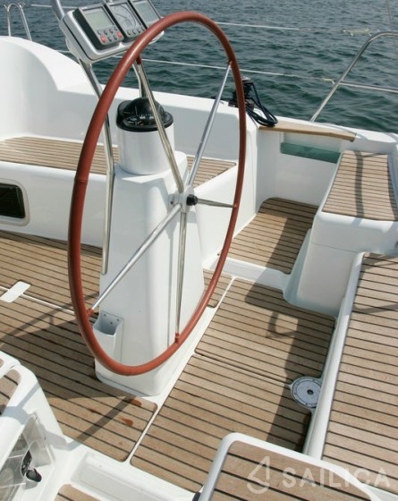 Sun Odyssey 36i - Yacht Charter Sailica