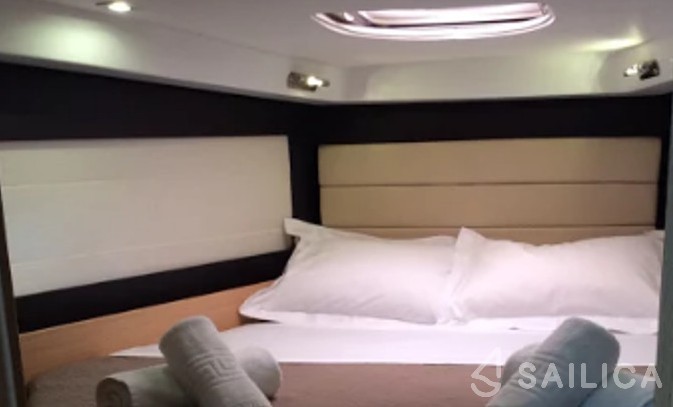 Monte Carlo 37 Hard Top - Yacht Charter Sailica