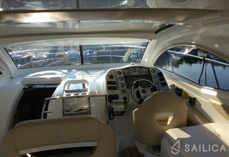 Monte Carlo 37 Hard Top - Yacht Charter Sailica