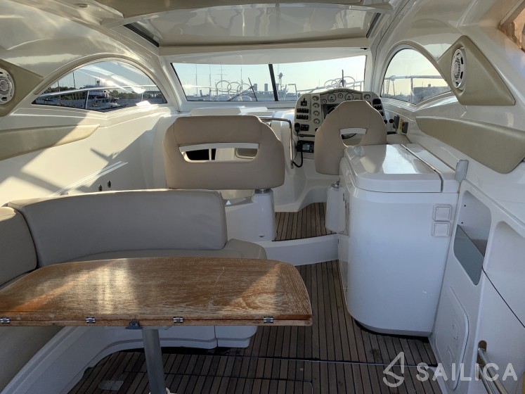 Monte Carlo 37 Hard Top - Yacht Charter Sailica