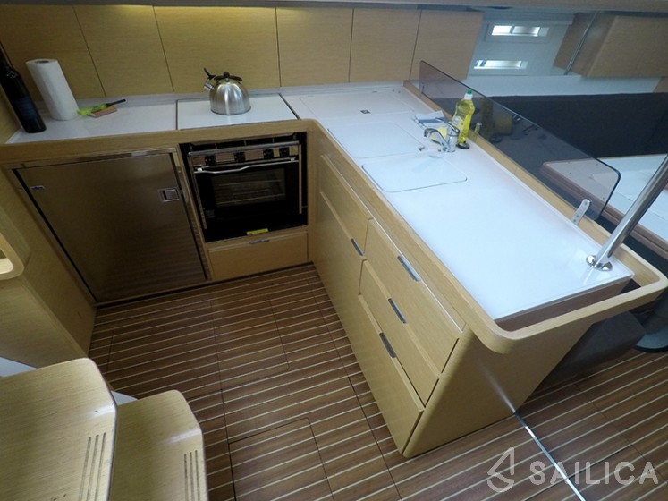 Elan 444 Impression - Yacht Charter Sailica