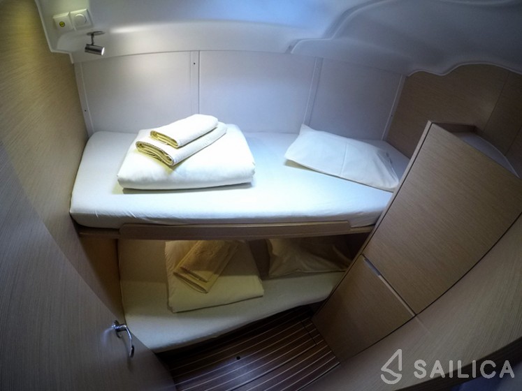 Elan 444 Impression - Yacht Charter Sailica