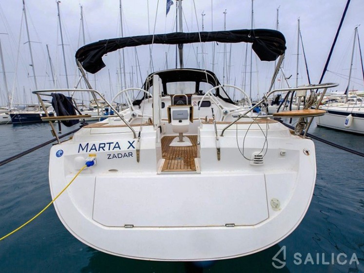 Elan 444 Impression - Yacht Charter Sailica