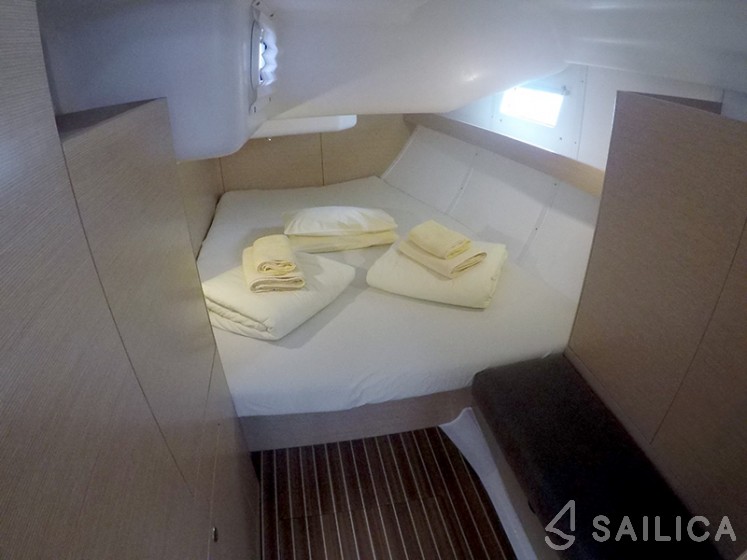 Elan 444 Impression - Yacht Charter Sailica