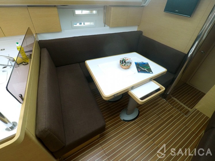 Elan 444 Impression - Yacht Charter Sailica