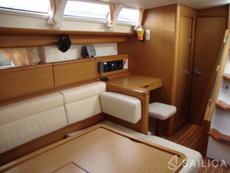 Sun Odyssey 44 i - Yacht Charter Sailica