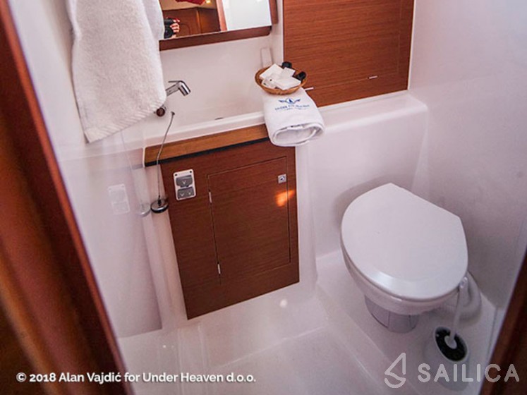 Dufour 460 Grand Large - Yacht Charter Sailica