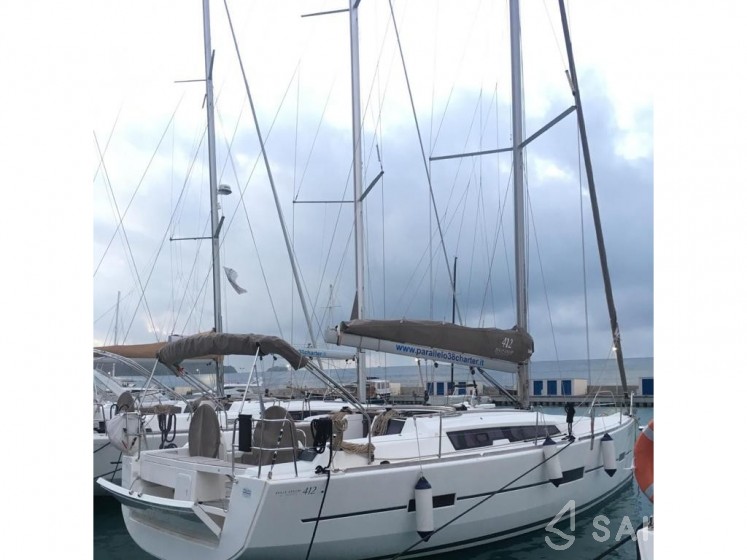 Dufour 412 Grand large - Yacht Charter Sailica