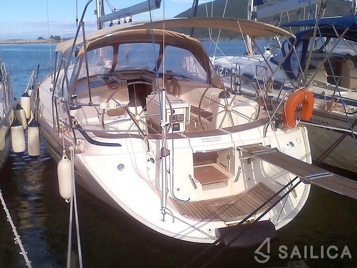 Bavaria 44 - Yacht Charter Sailica