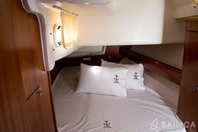 Bavaria 44 - Yacht Charter Sailica