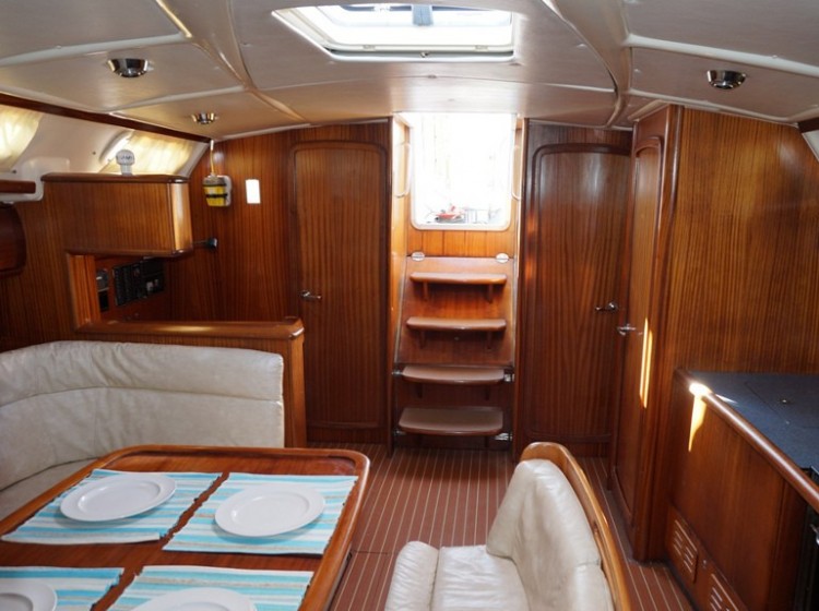 Bavaria 44 - Yacht Charter Sailica
