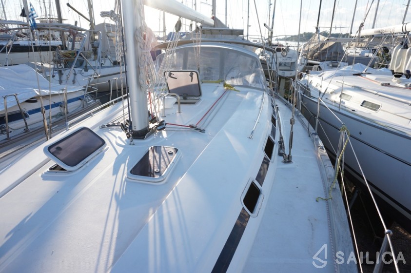 Bavaria 44 - Yacht Charter Sailica