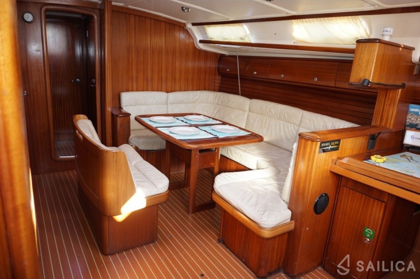Bavaria 44 - Yacht Charter Sailica