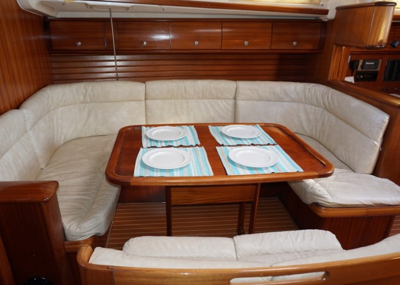 Bavaria 44 - Yacht Charter Sailica