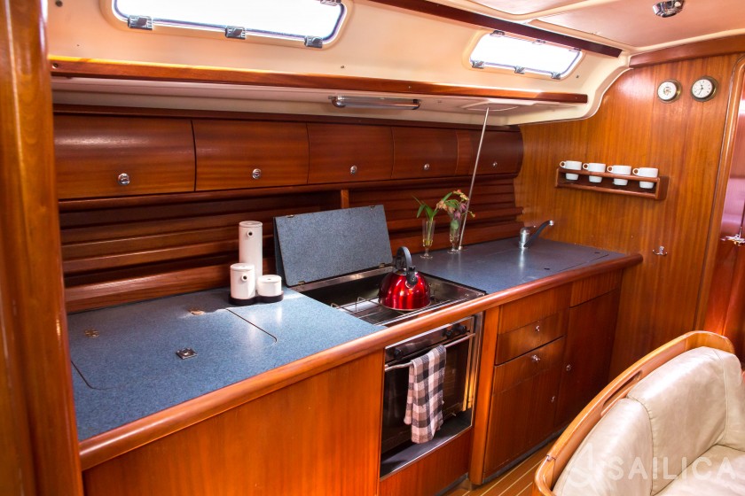 Bavaria 44 - Yacht Charter Sailica