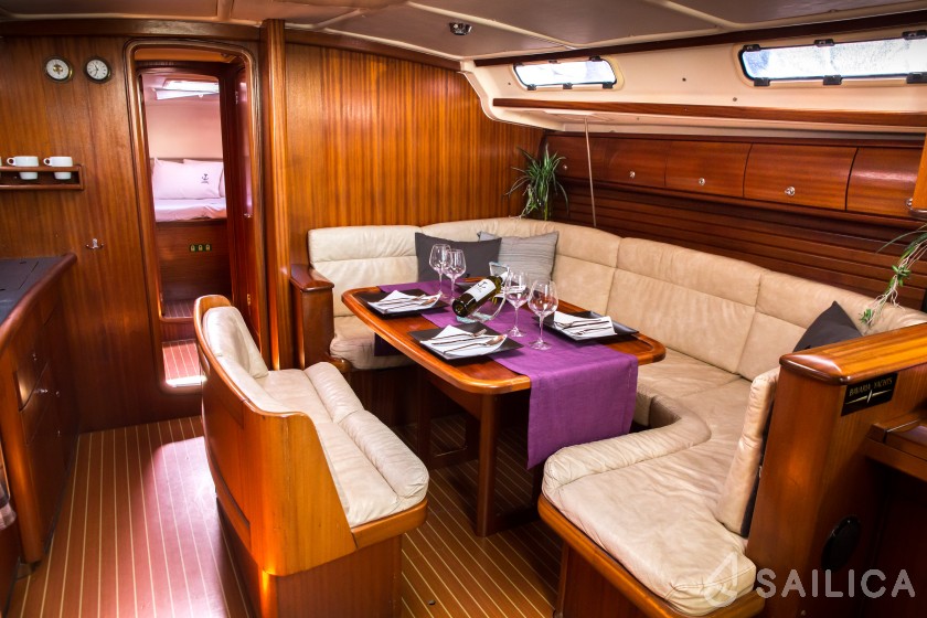 Bavaria 44 - Yacht Charter Sailica