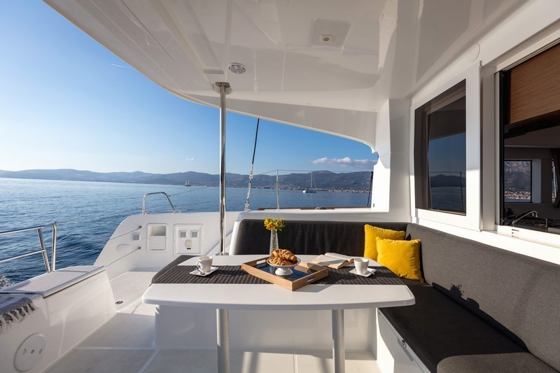Lagoon 40 - Yacht Charter Sailica