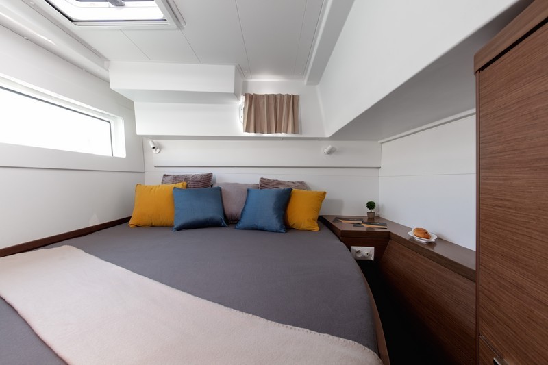 Lagoon 40 - Yacht Charter Sailica