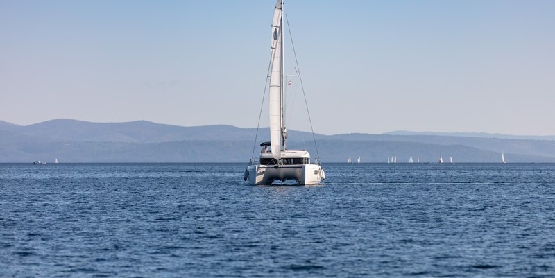 Lagoon 40 - Yacht Charter Sailica