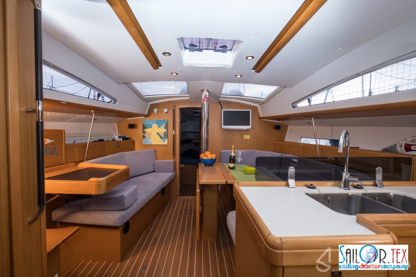 Sun Odyssey 42DS - Yacht Charter Sailica