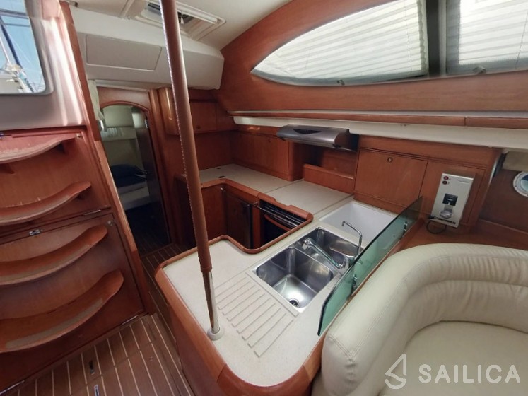 Sun Odyssey 54DS - Yacht Charter Sailica