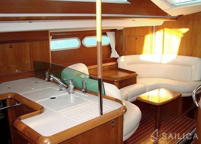 Sun Odyssey 54DS - Yacht Charter Sailica
