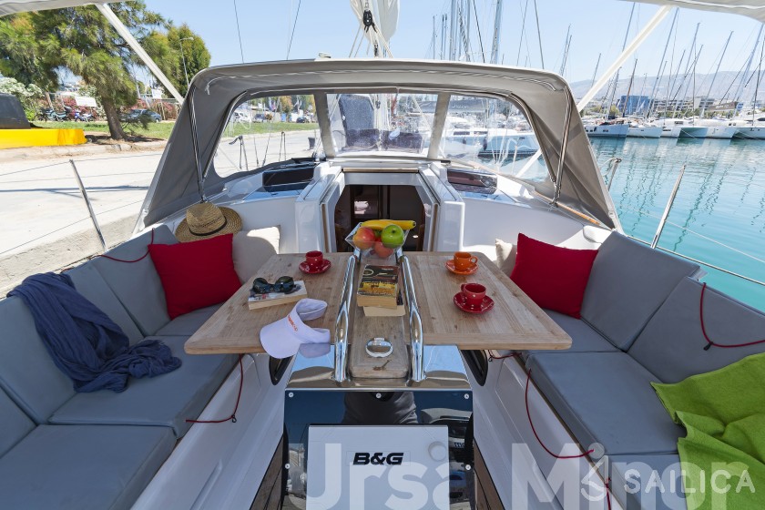 Hanse 345 - Yacht Charter Sailica