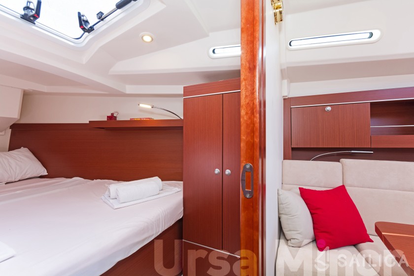 Hanse 345 - Yacht Charter Sailica