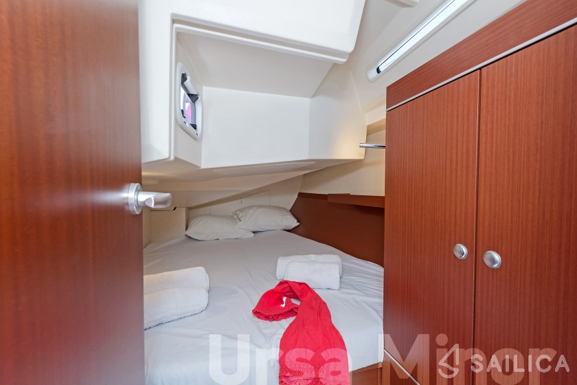 Hanse 345 - Yacht Charter Sailica